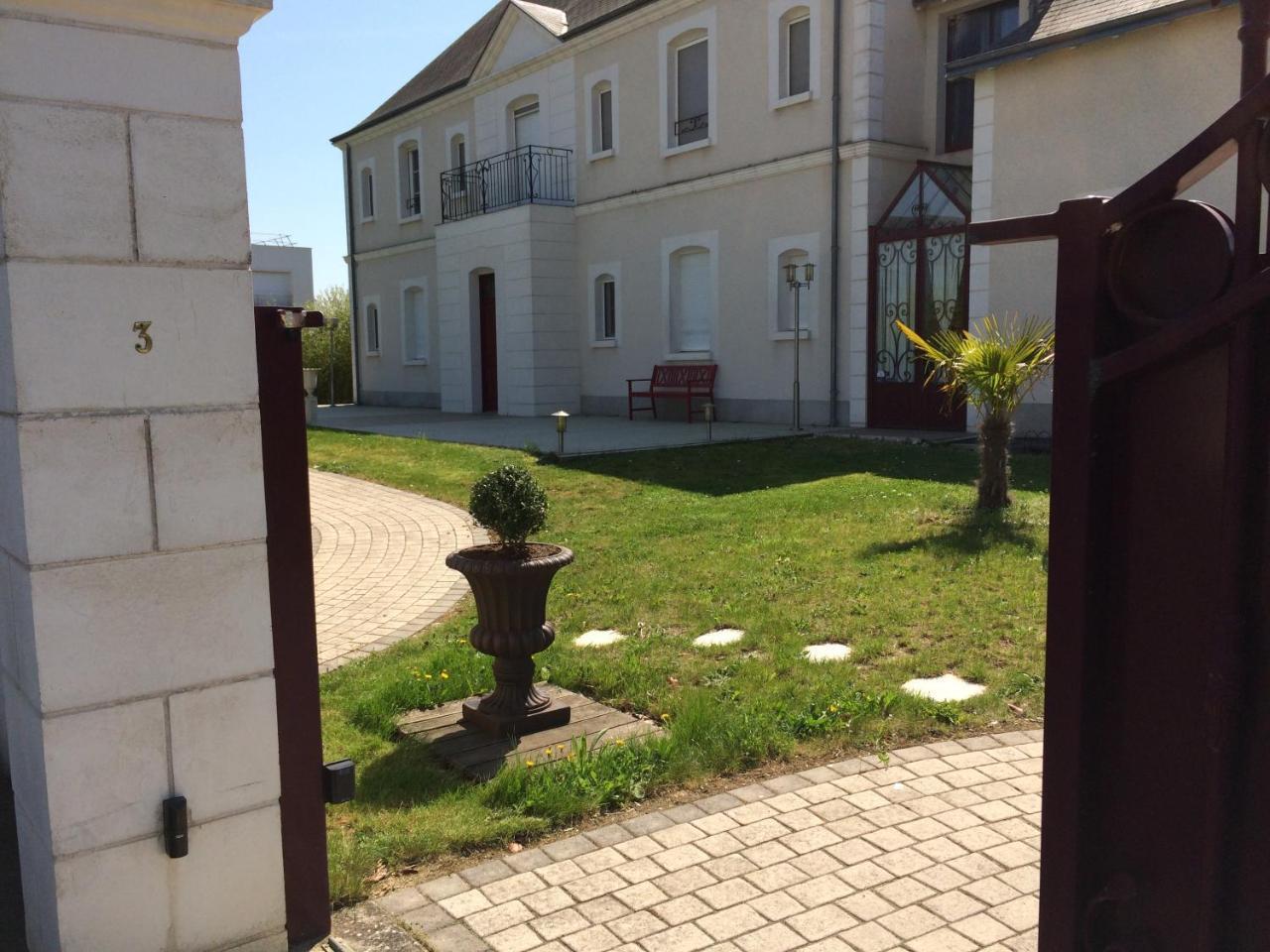 La Villa Bolero Сен-Сир-сюр-Луар Экстерьер фото